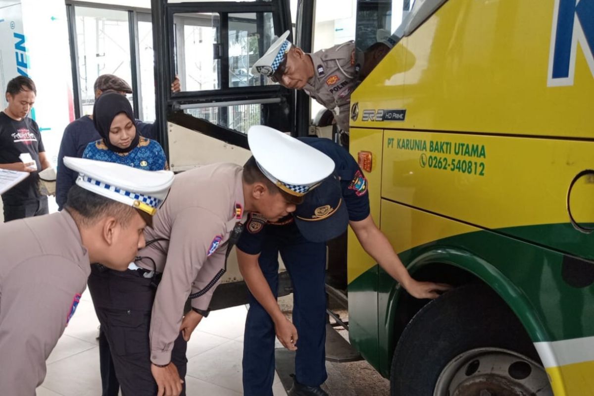 Menuju libur akhir tahun, ini harga tiket bus Jakarta-Bandung terbaru